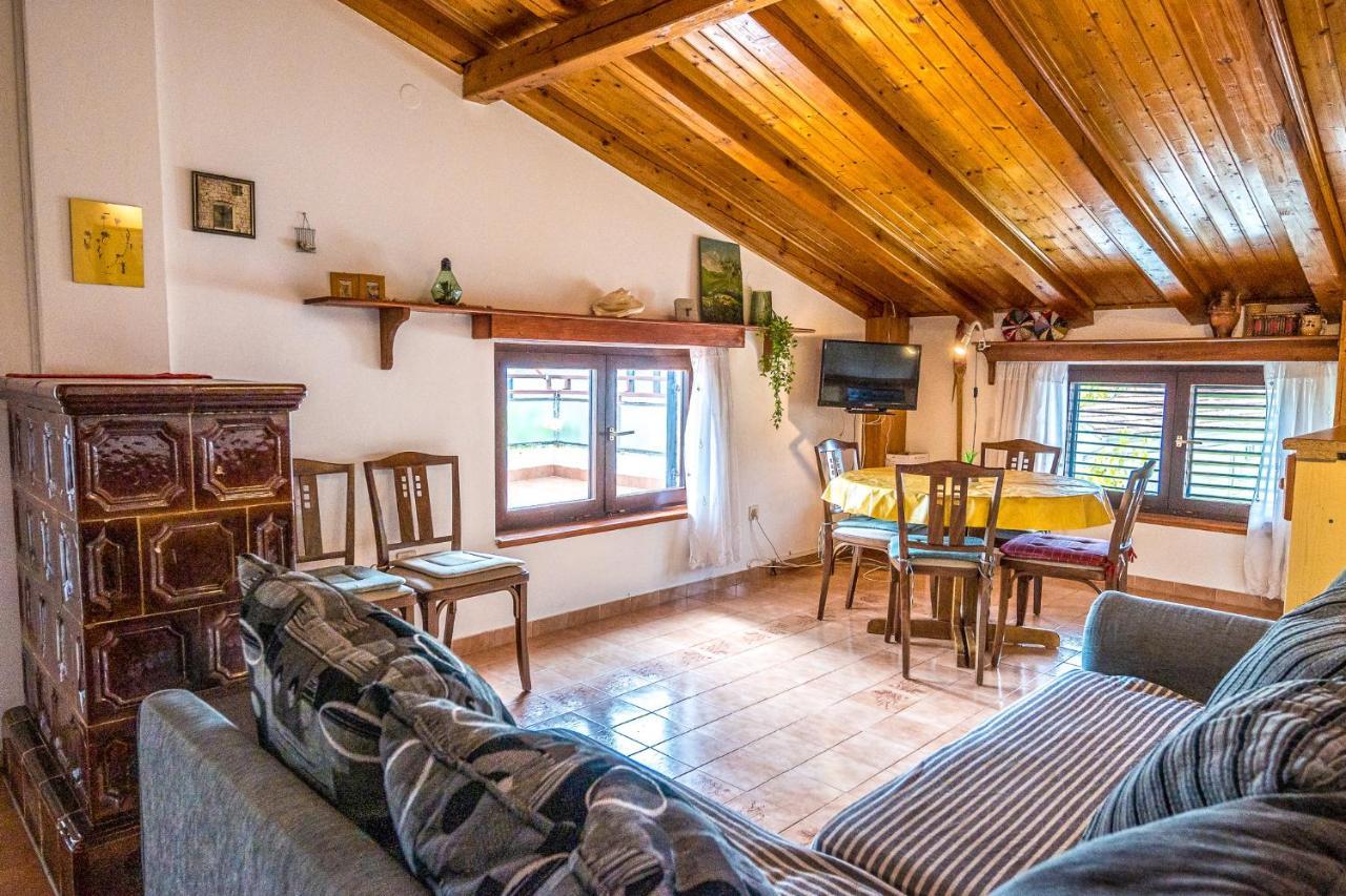 Apartmani Rosa Turanj Exterior foto