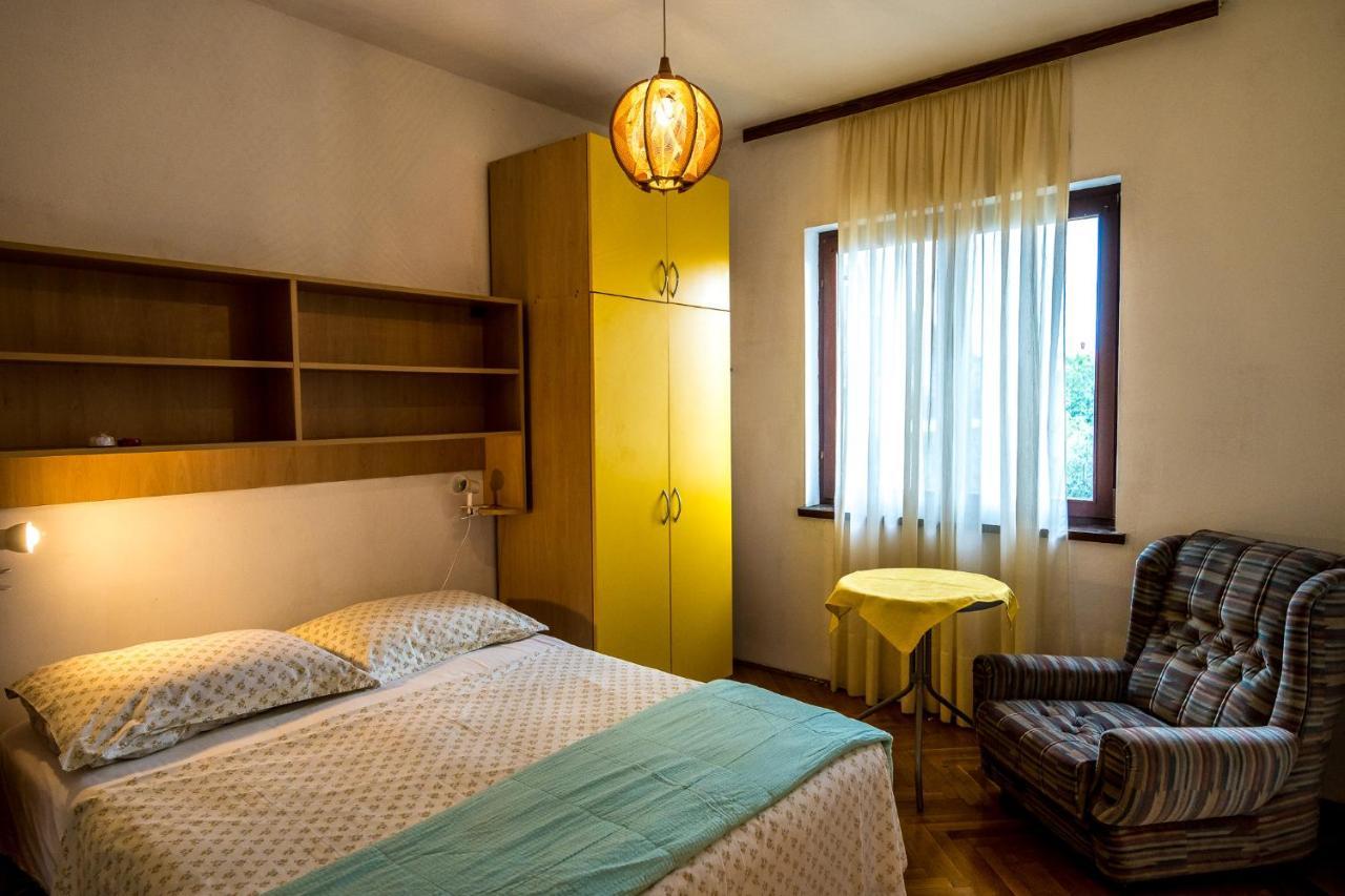 Apartmani Rosa Turanj Exterior foto